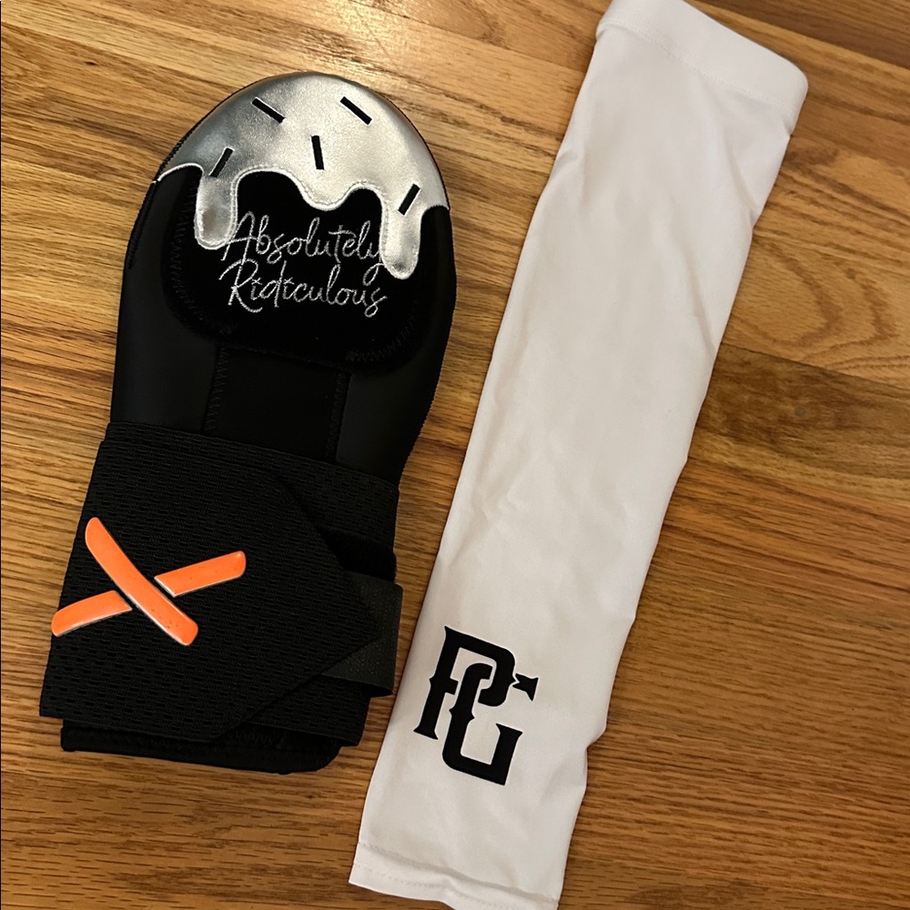 ⚾️NEW sliding mitt and PG arm sleeve